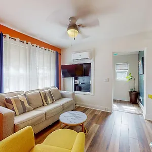 D Street Retreat Apartment Pensacola