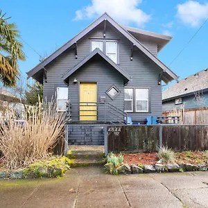 Casa Del Sol - Walk To Alberta Arts District Holiday home Portland